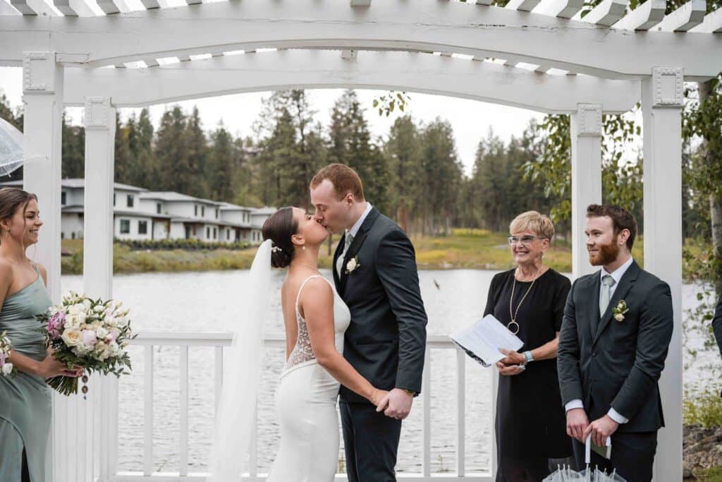 Kelowna Golf Course Wedding